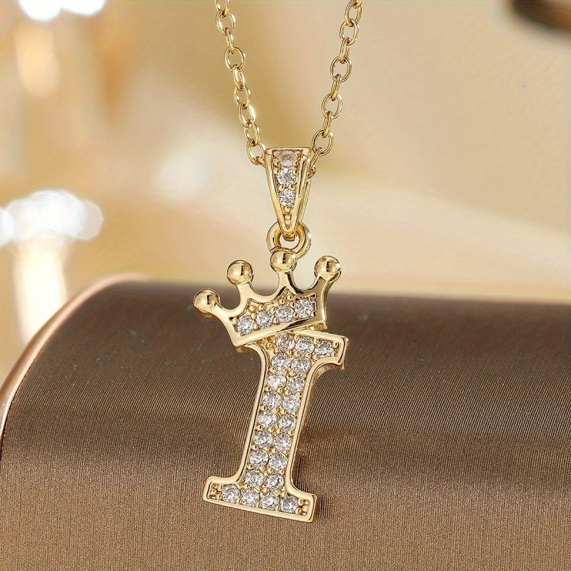 Retiazka s iniciálkou I s korunkou – pozlátená 18K zlatom so zirkónmi