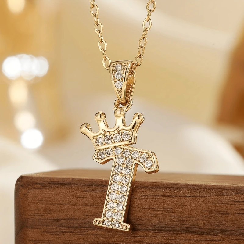 Retiazka s iniciálkou T s korunkou – pozlátená 18K zlatom so zirkónmi