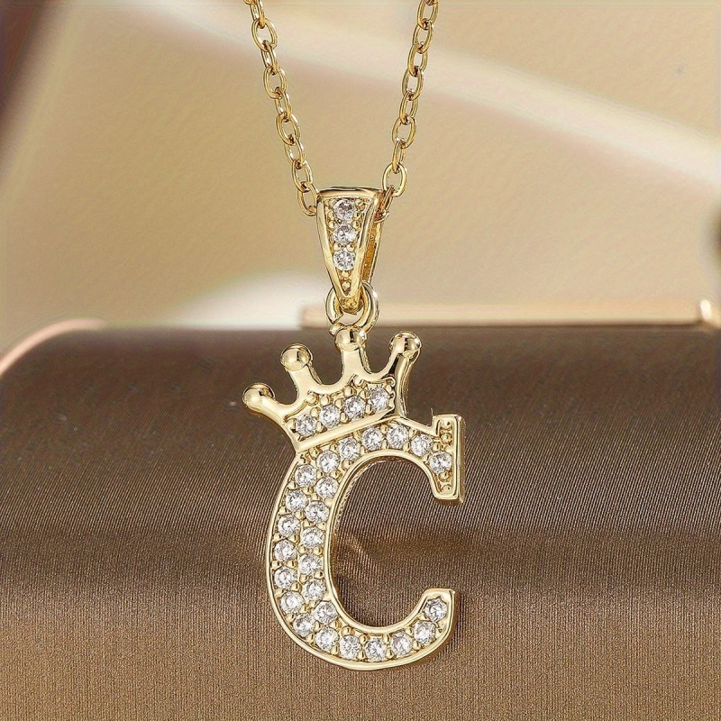 Retiazka s iniciálkou C s korunkou – pozlátená 18K zlatom so zirkónmi