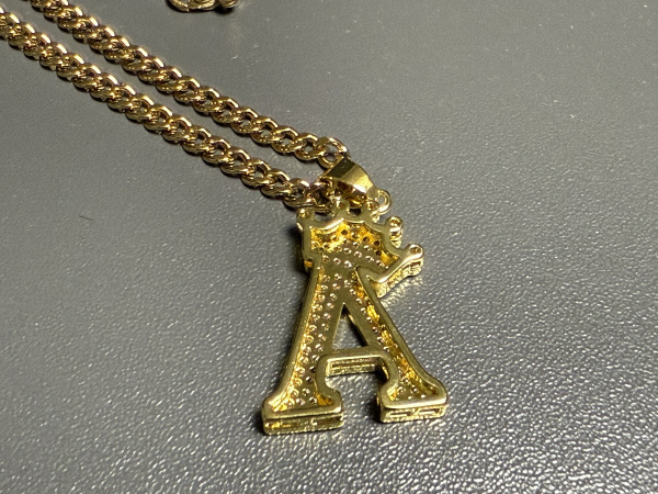 Retiazka s iniciálkou Y s korunkou – pozlátená 18K zlatom so zirkónmi 6