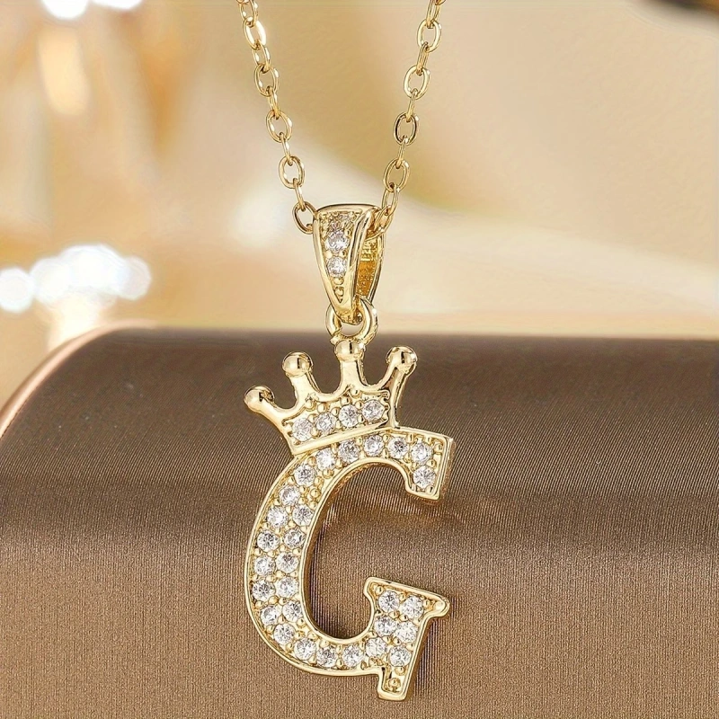 Retiazka s iniciálkou G s korunkou – pozlátená 18K zlatom so zirkónmi